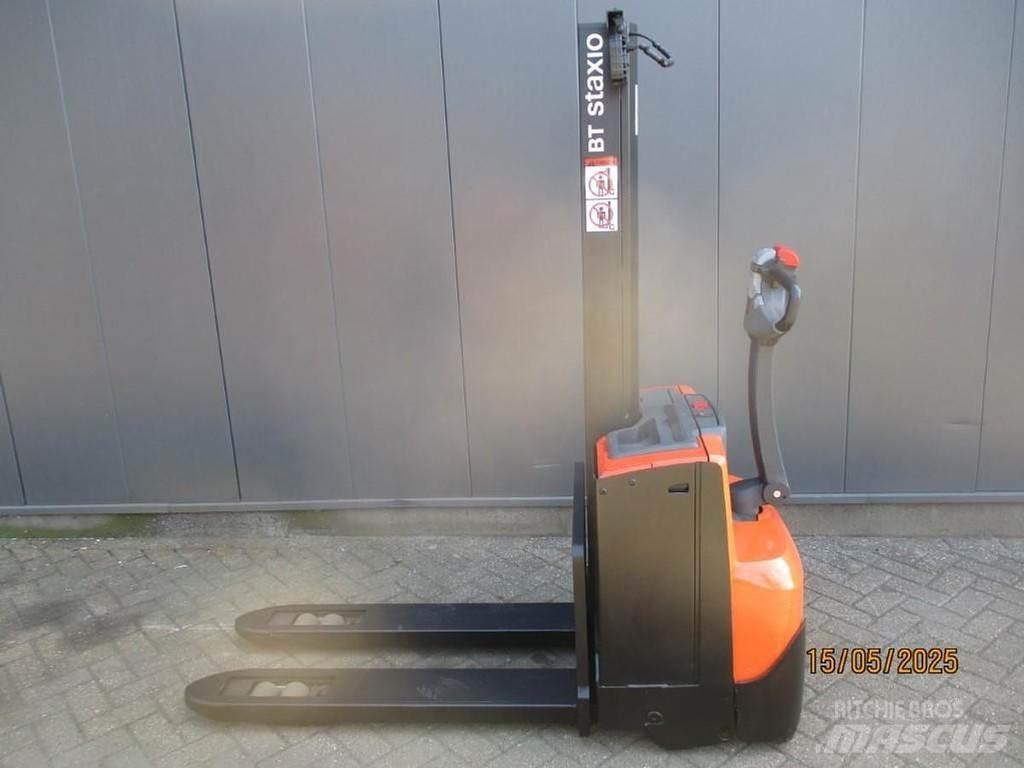 BT SWE 080L 手推堆垛车