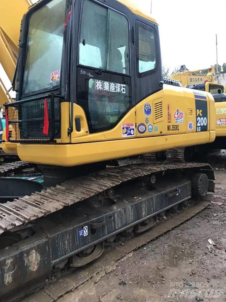 Komatsu pc200-7 履带挖掘机