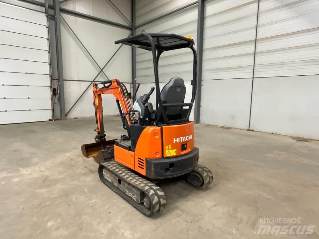 Hitachi ZX 19 U-5 A 小型挖掘机