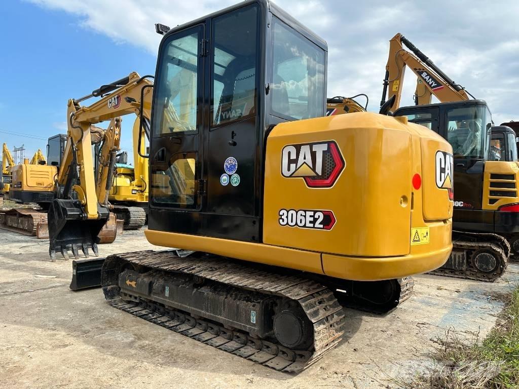 CAT 306E2 小型挖掘机
