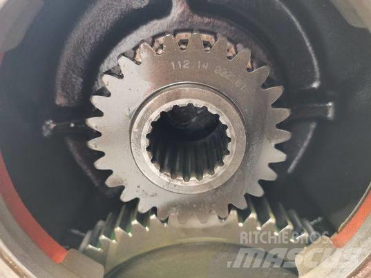 Komatsu WA 90 axle 轴