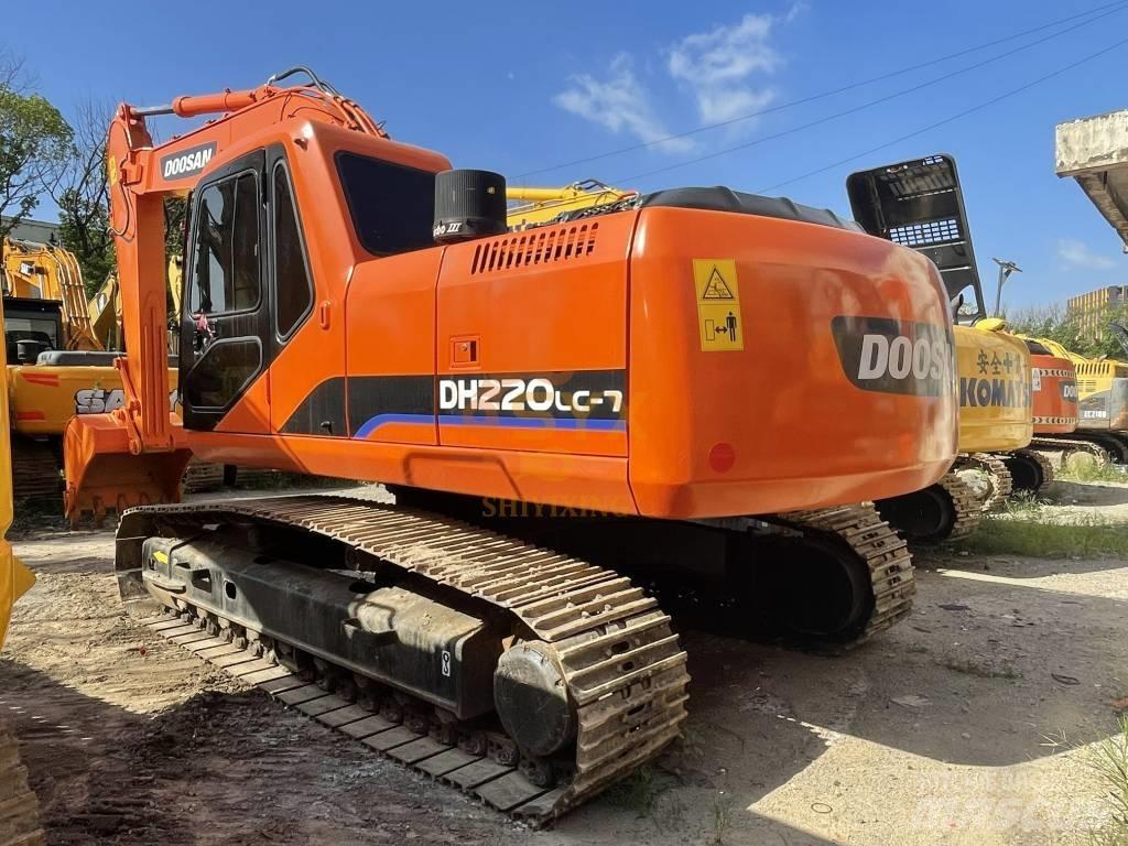 Doosan 220 LC-7 履带挖掘机