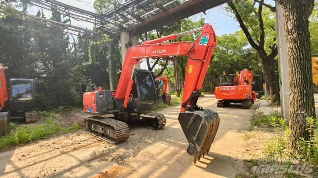 Hitachi ZX 70 中型挖掘机