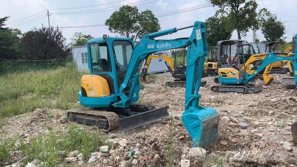 Komatsu U35 小型挖掘机