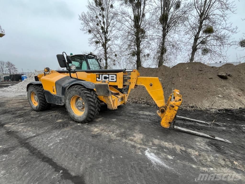 JCB 540-140 伸缩臂叉装车|叉装车