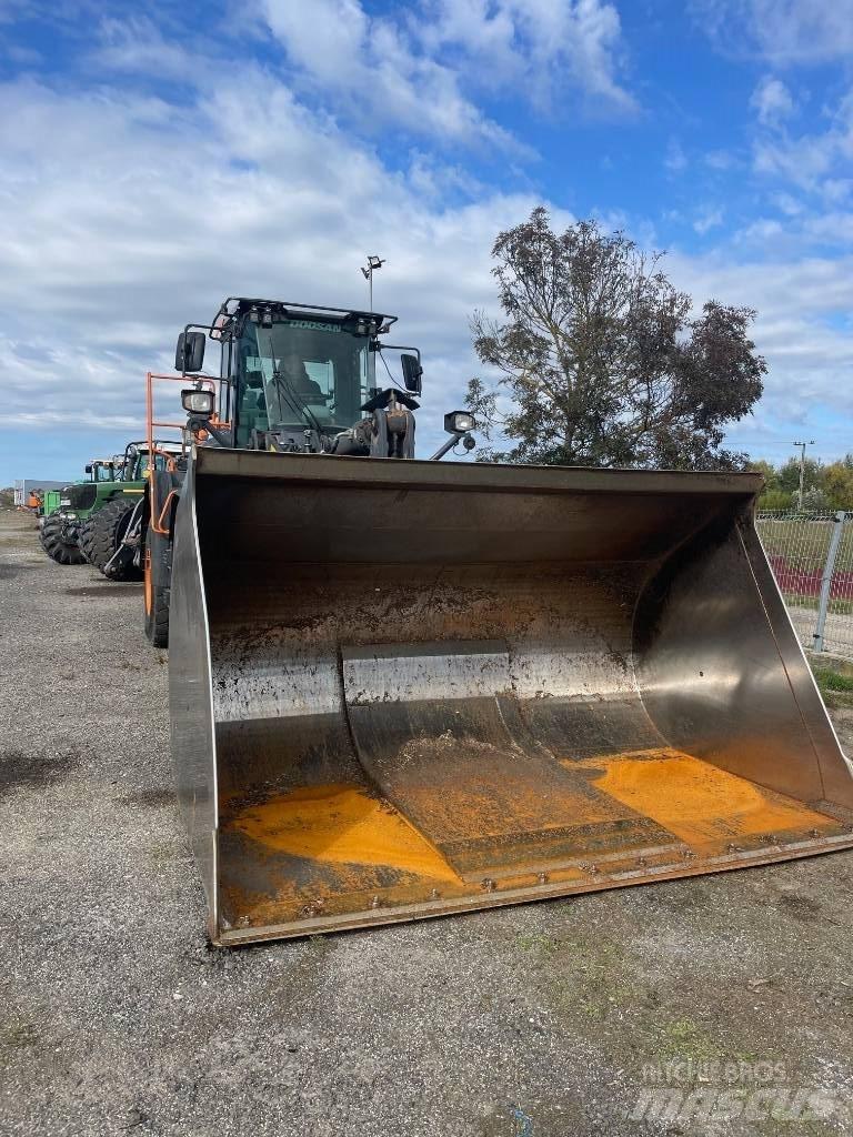 Doosan DL 380-7 轮式装载机