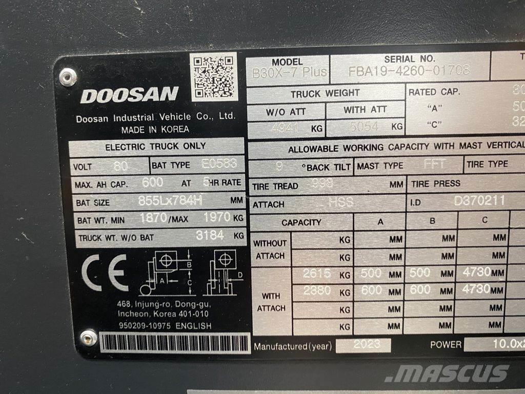 Doosan B30X-7 电动叉车