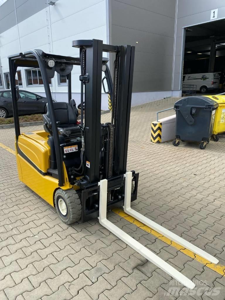 Yale ERP16VTLWB 电动叉车