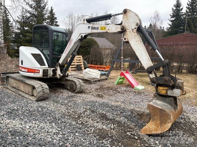 Bobcat 435 小型挖掘机
