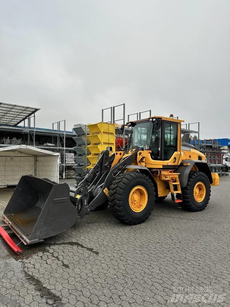 Volvo Radlader L60H 轮式装载机