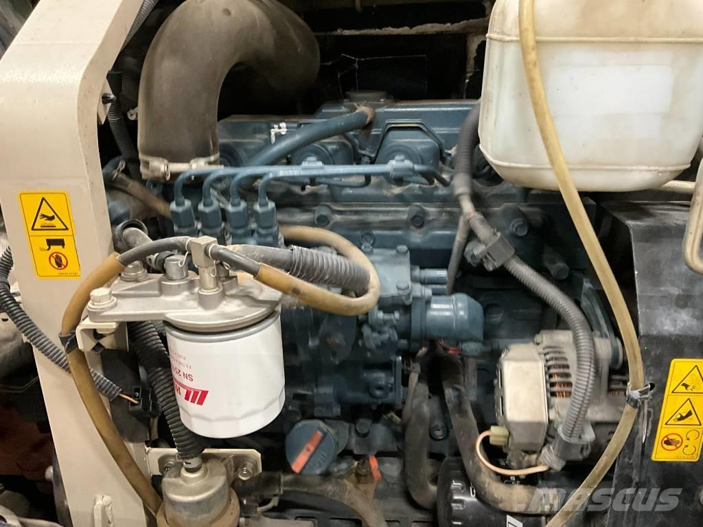 Kubota U 48-4 小型挖掘机