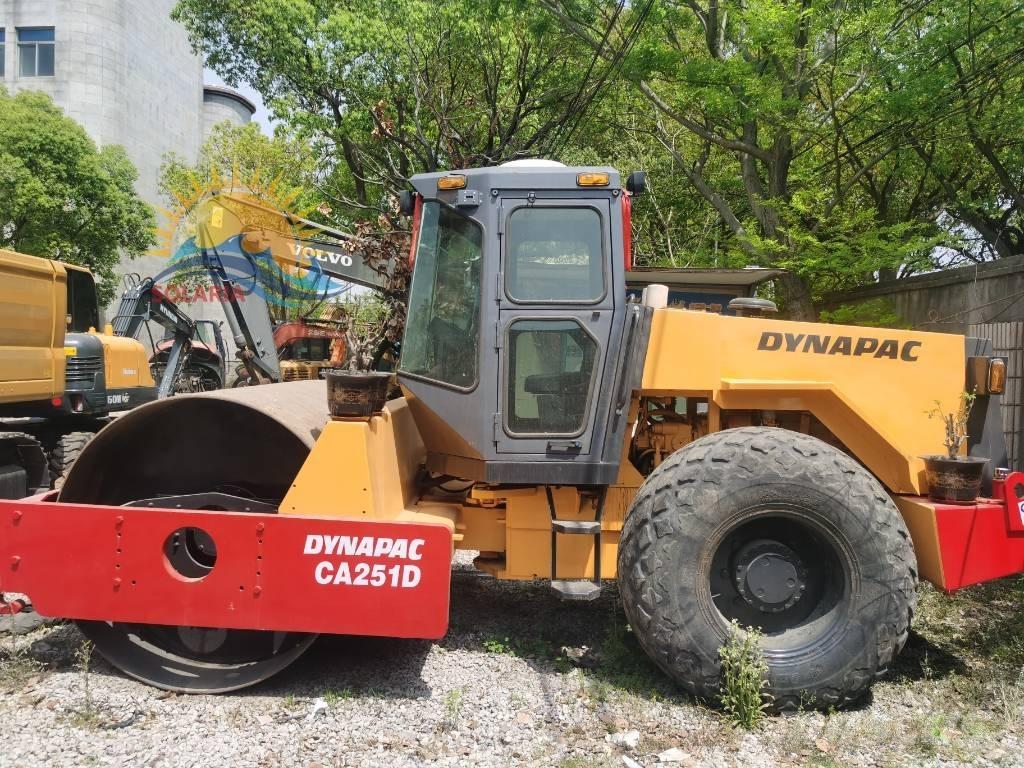Dynapac CA 251 D 单轮压路机