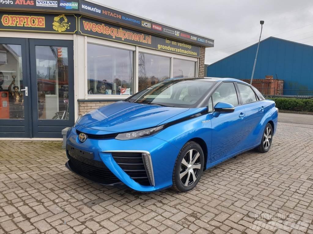 Toyota Mirai 汽车