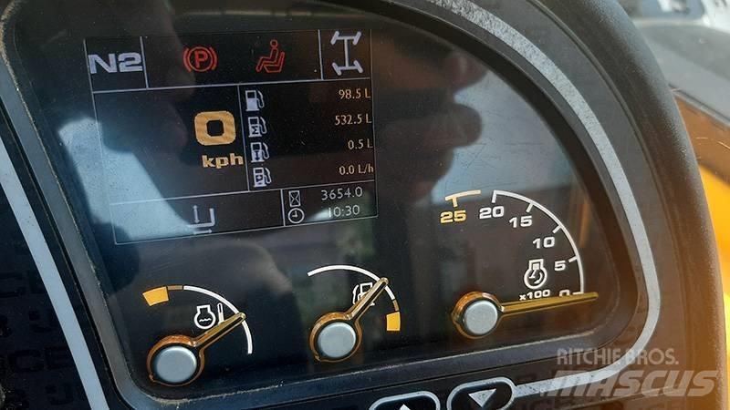 JCB 535-125 伸缩臂叉装车|叉装车