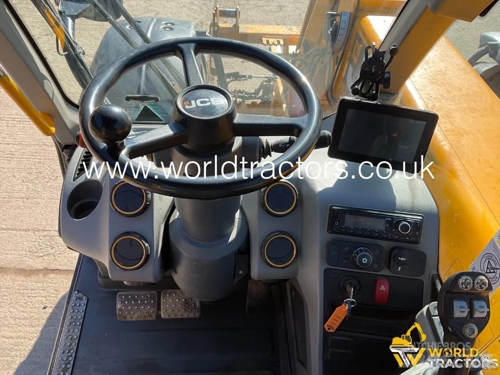 JCB 532 60 电动叉车