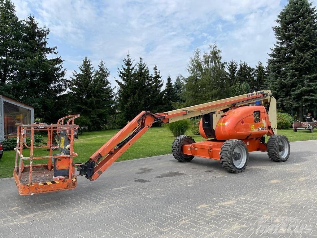 JLG 600 AJ 曲臂高空工作平台