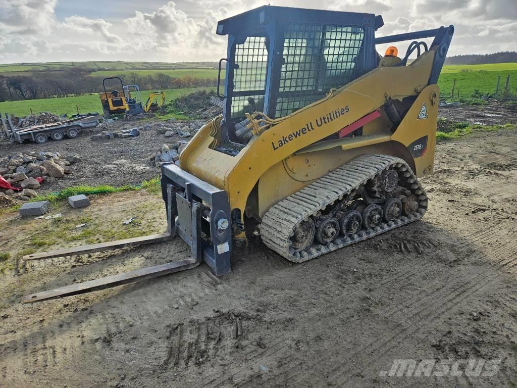 CAT 257 B 3 滑移装载机