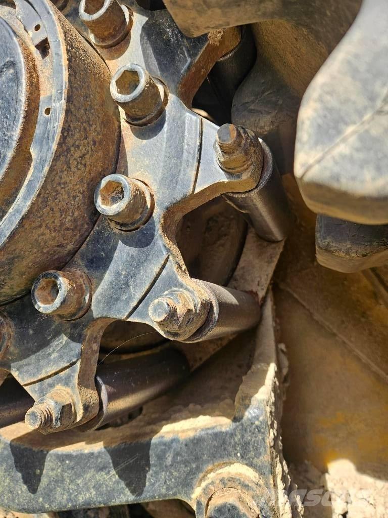 CAT 257 B 3 滑移装载机