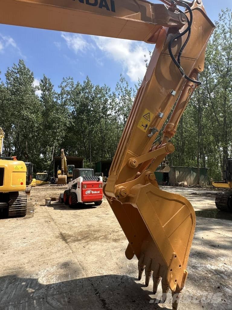 Hyundai R220LC-9S 履带挖掘机