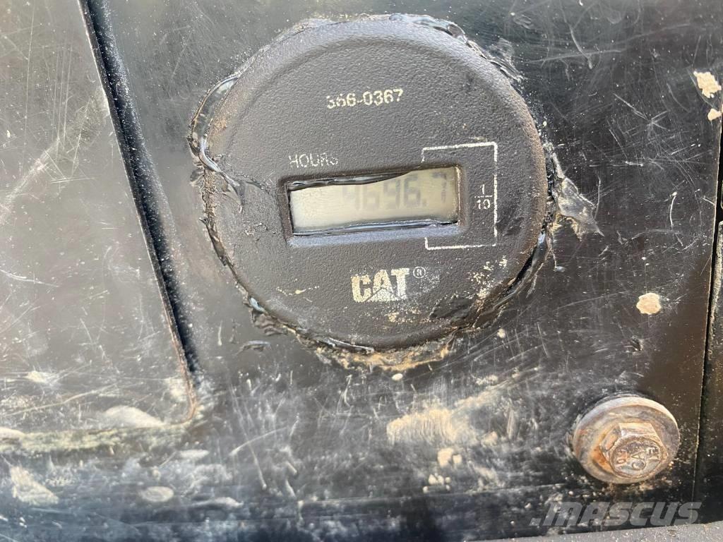 CAT 308 E 2 CR 中型挖掘机