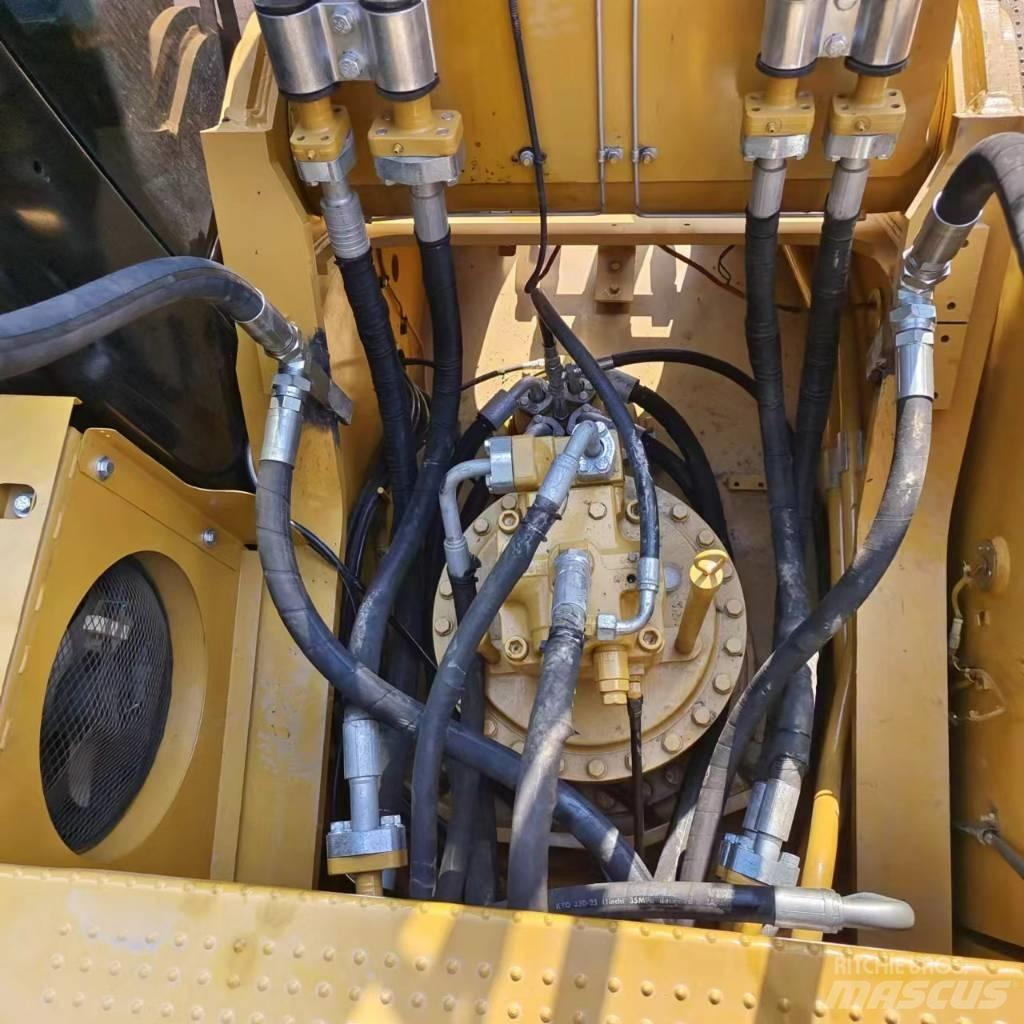 CAT 336 履带挖掘机