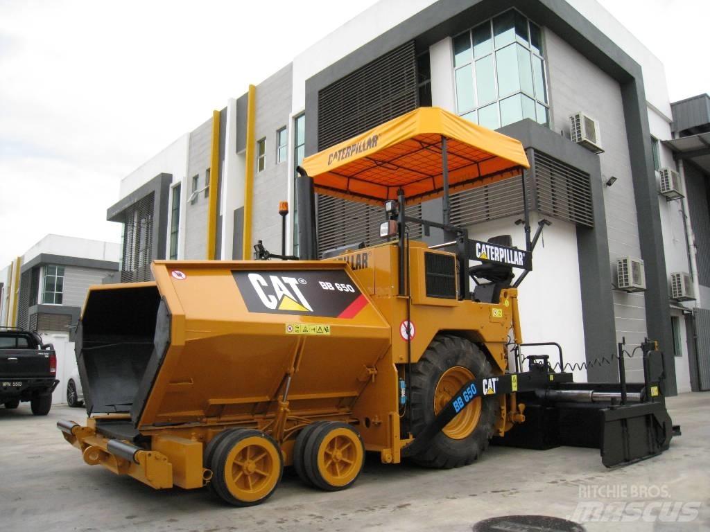 Bitelli Cat BB650 沥青摊铺机