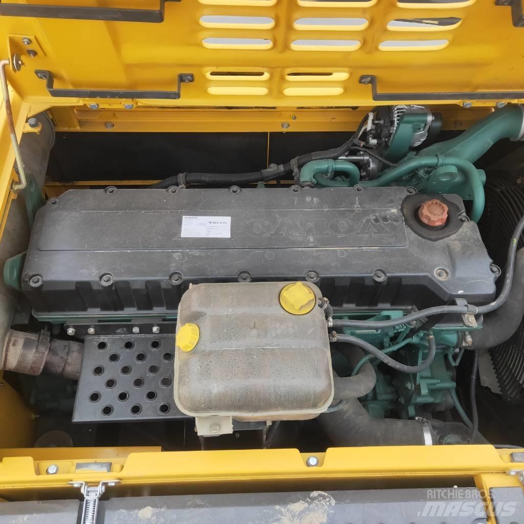 Volvo EC 360 履带挖掘机