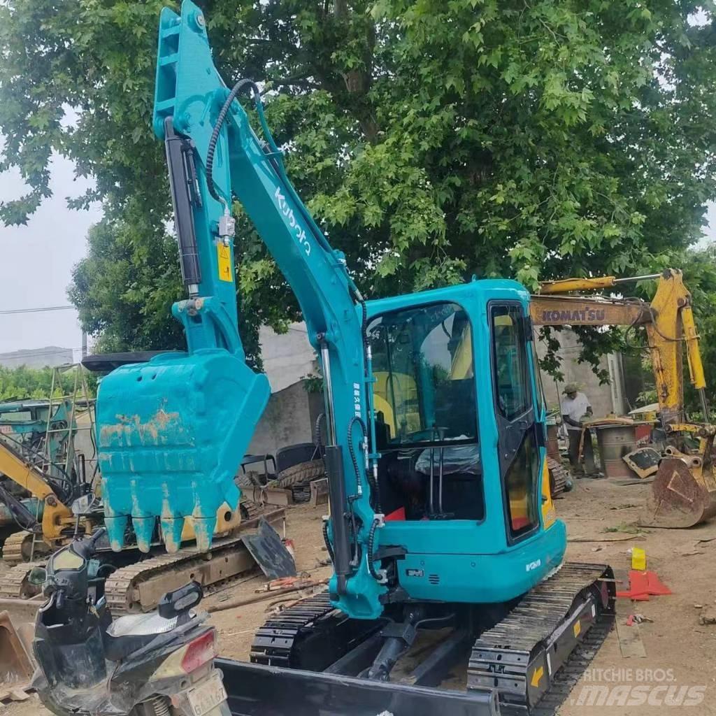 Kubota U 35 小型挖掘机