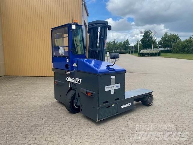 Combilift C4500E 四轮前移式叉车
