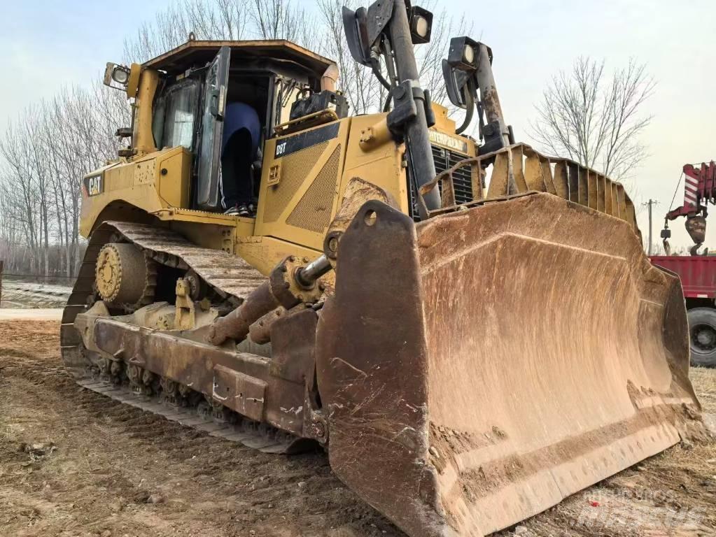 CAT D8T bulldozers 履带式推土机