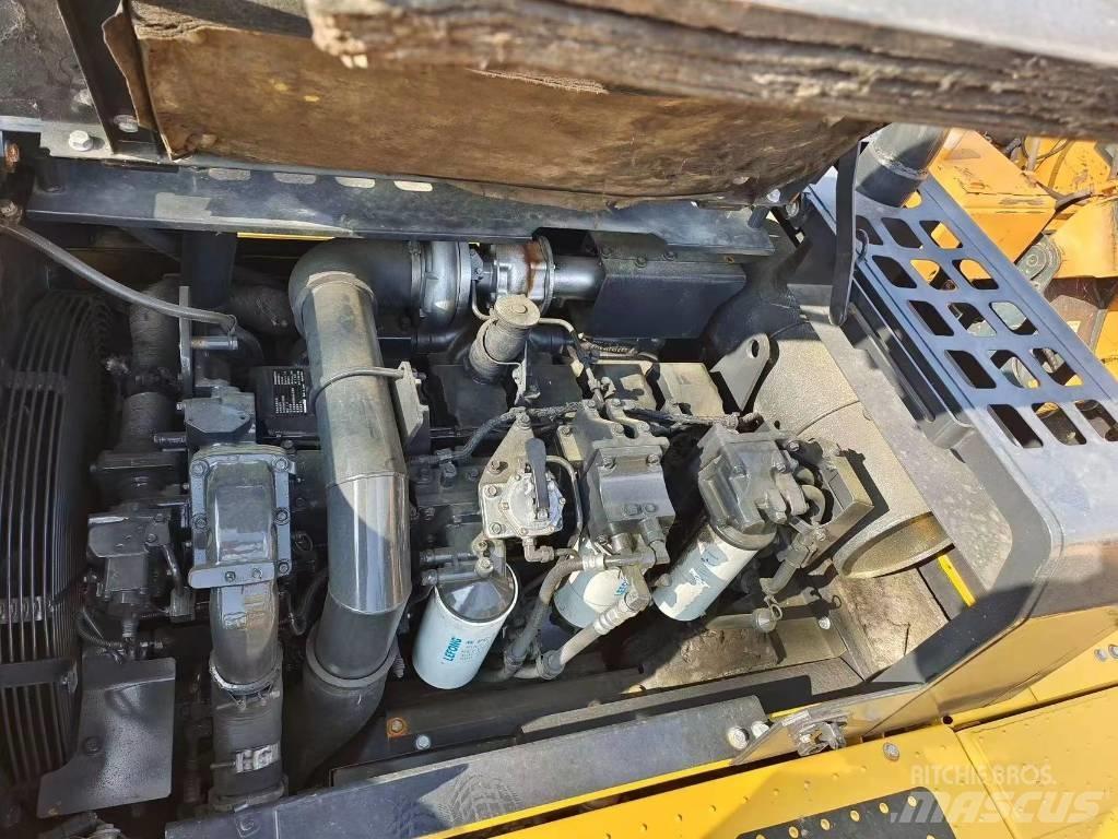 Komatsu PC 400 LC-8 履带挖掘机