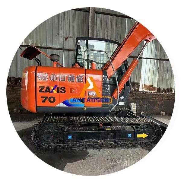 Hitachi ZX 70 小型挖掘机