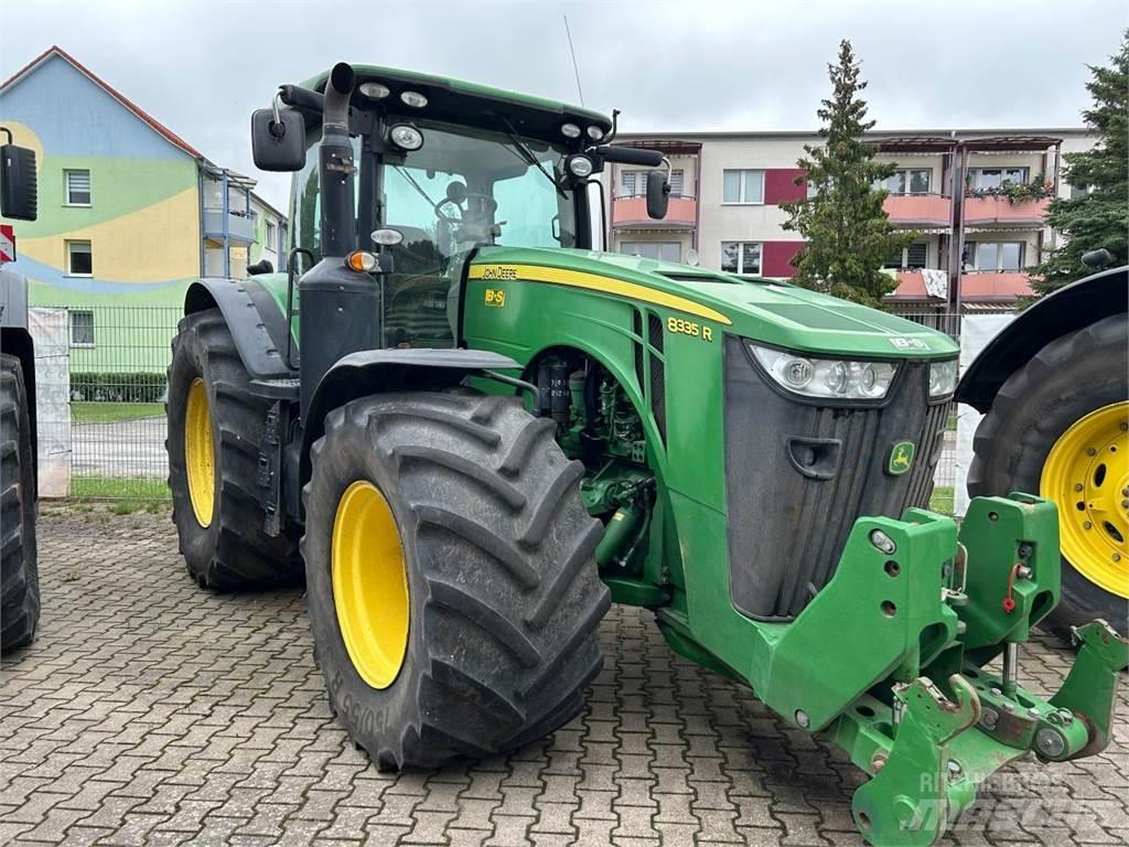 John Deere 8335R 拖拉机/农用车