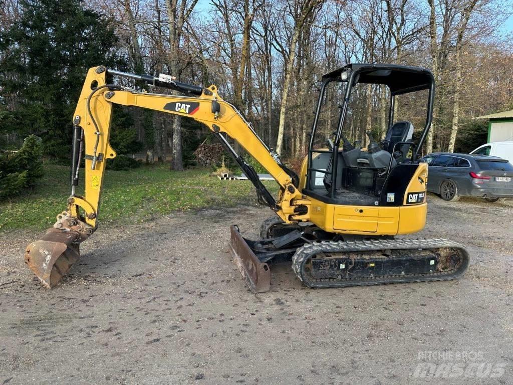 CAT 303.5 E CR 小型挖掘机