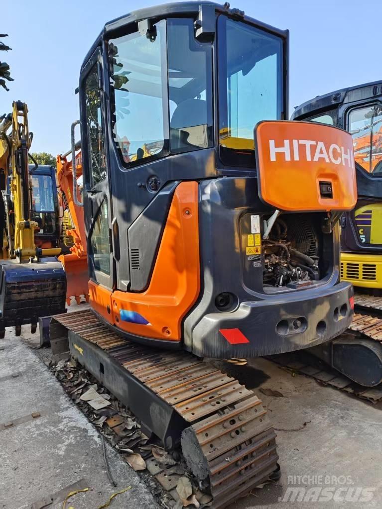Hitachi ZX 55 UR 小型挖掘机