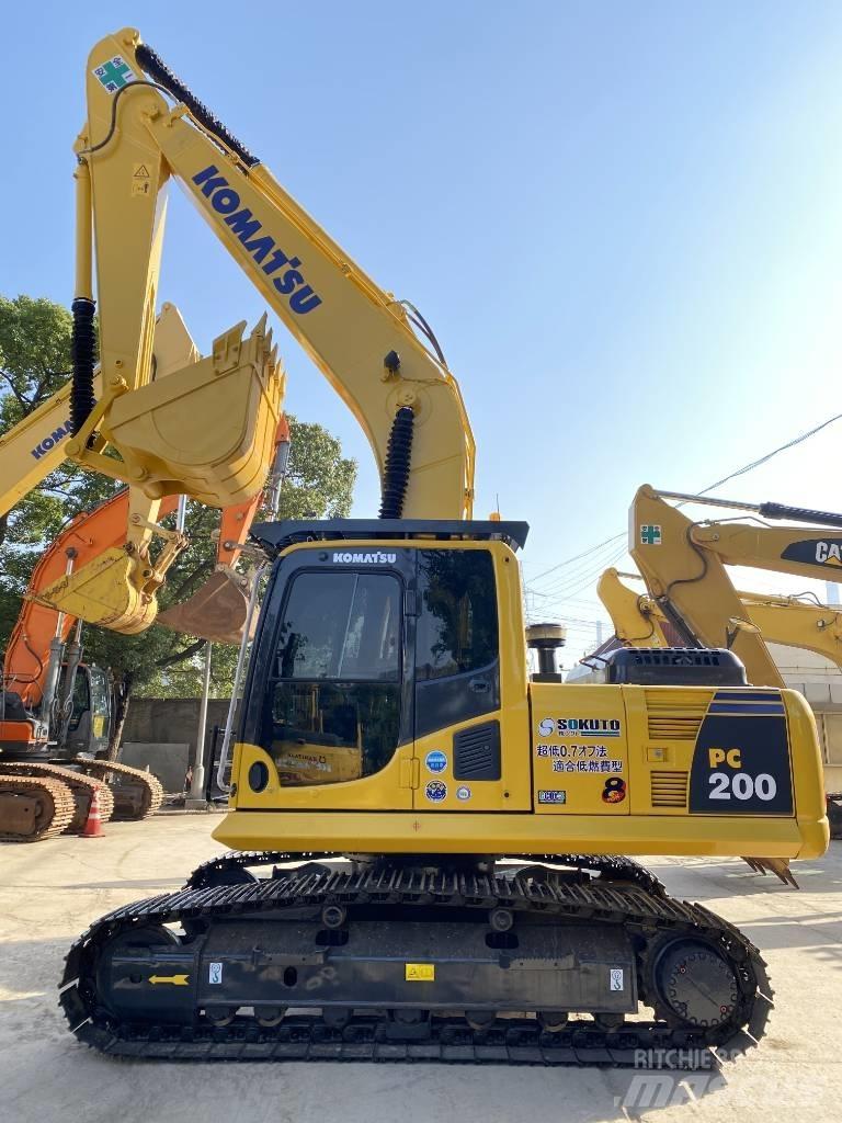 Komatsu PC200 履带挖掘机
