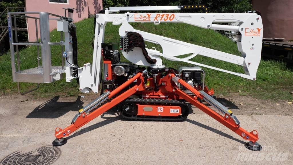 EasyLift R 130 拖拉移动式高空作业平台