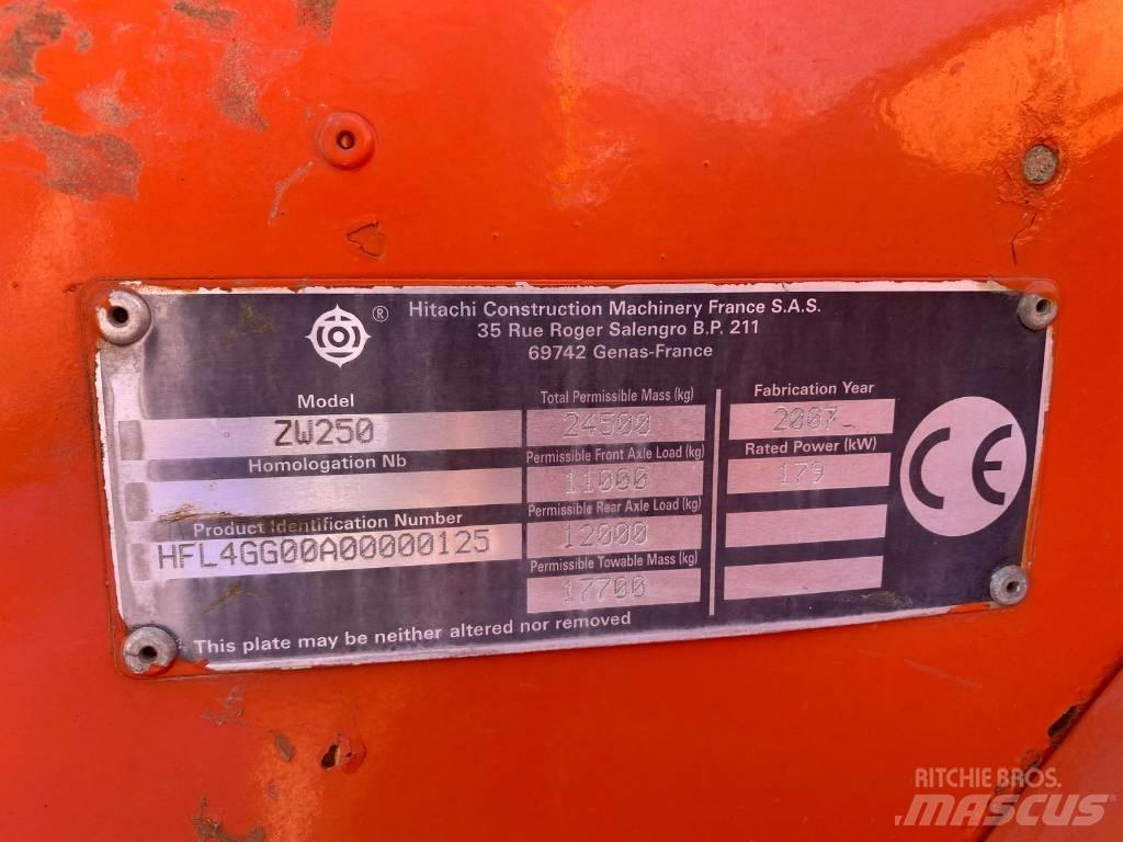 Hitachi ZW 250 轮式装载机