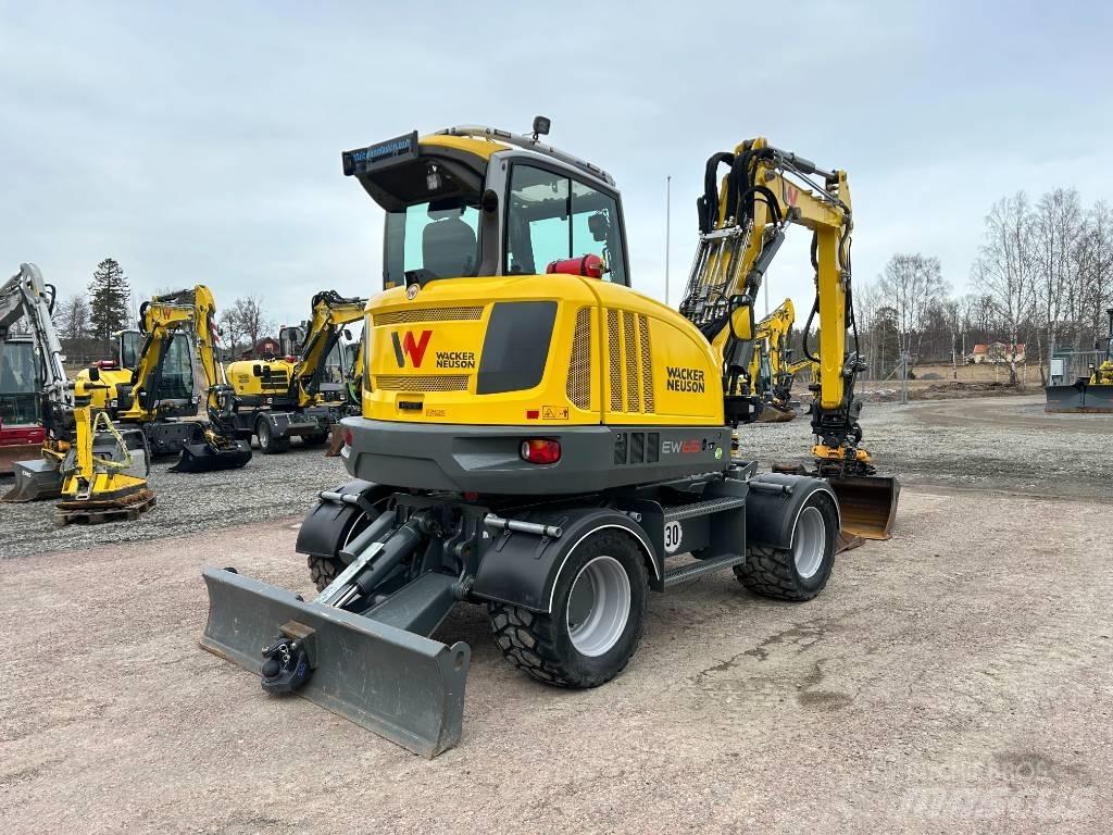 Wacker Neuson EW65 轮式挖掘机