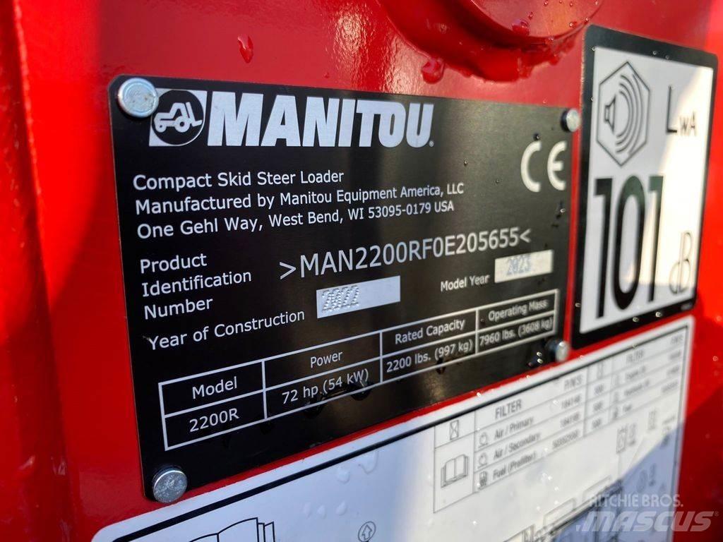 Manitou 2200R 滑移装载机