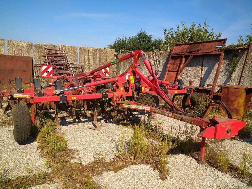Horsch Terrano 5 FX 手扶中耕机