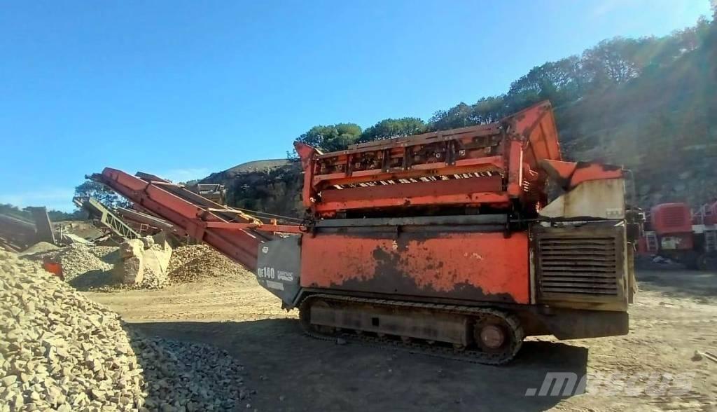 Sandvik QE 140 振动筛