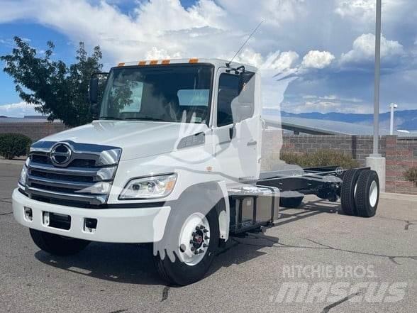 Hino L6 平板车