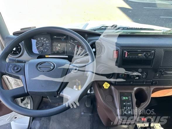 Hino XL8 自卸式货车