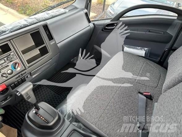 Isuzu NPR HD 平板车