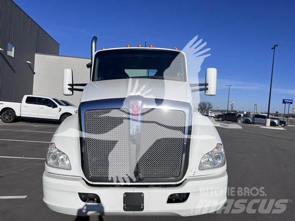 Kenworth T680 牵引车