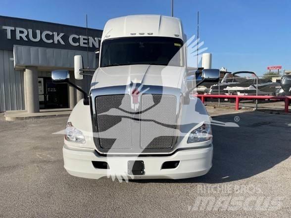 Kenworth T680 牵引车