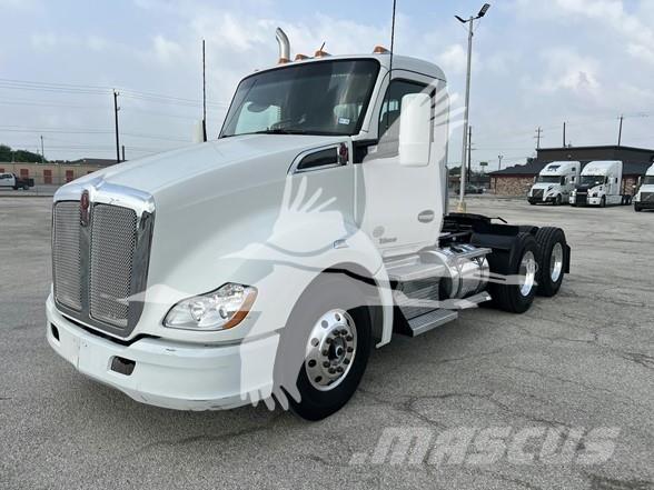 Kenworth T680 牵引车