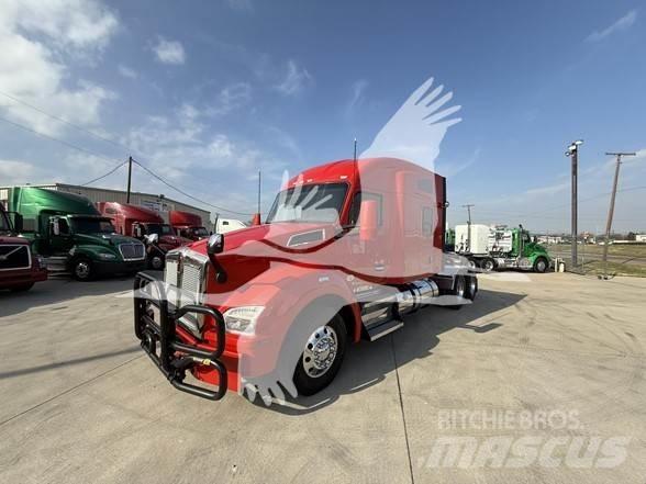 Kenworth T880 牵引车