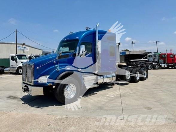Kenworth T880 牵引车